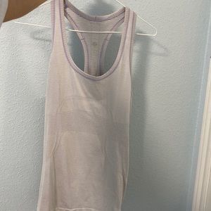 Lulu Swiftly Tech Tank size 6; Lilac Purple